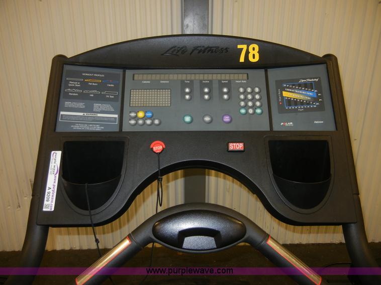 image for item A9209 Life Fitness 9500HR treadmill