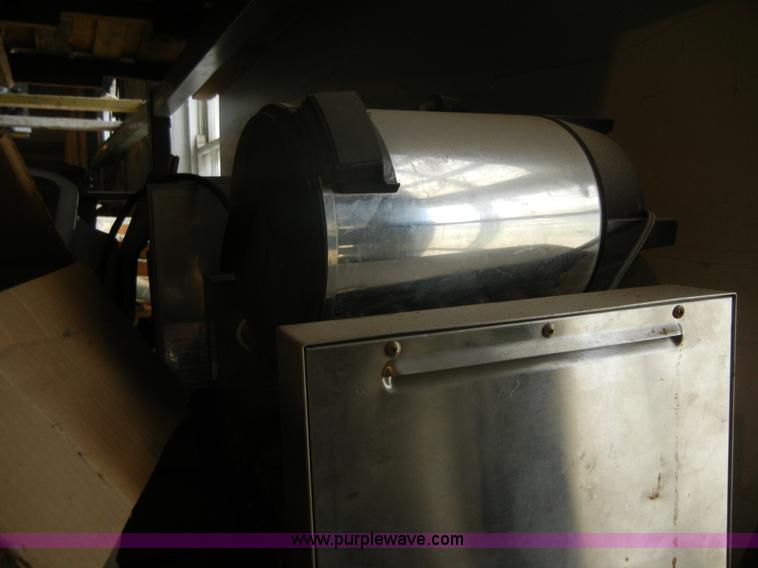 image for item A9277 Assorted dishware and restaurant equipment