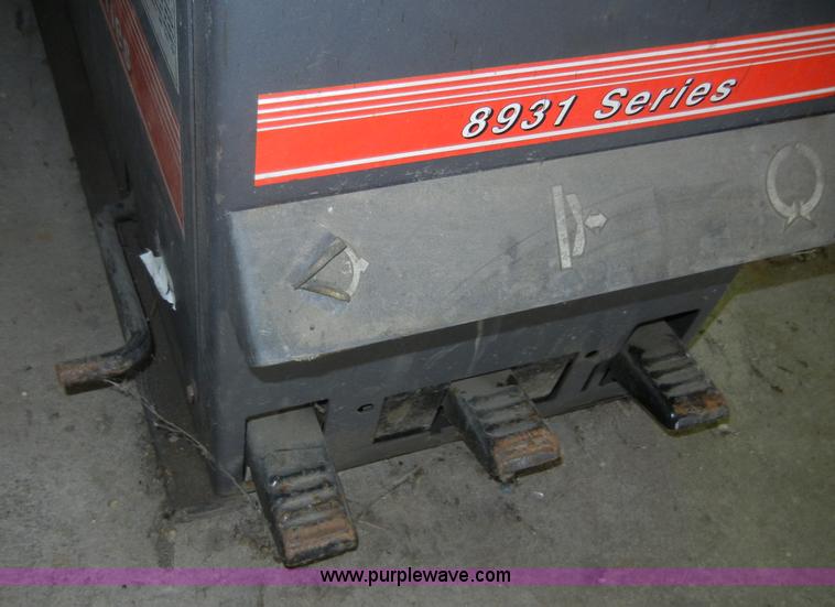 image for item A9296 John Bean 8931 tire machine