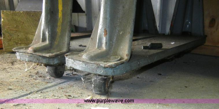 image for item A9297 Assorted tools