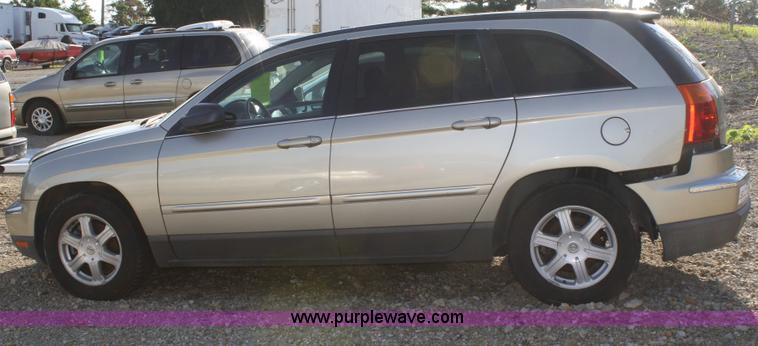 image for item A2046 2004 Chrysler Pacifica Touring SUV