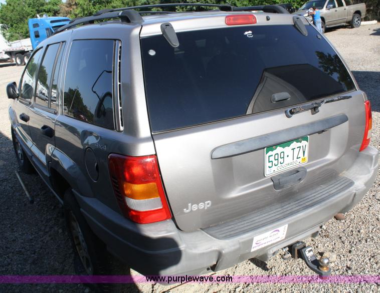 image for item A2049 1999 Jeep Grand Cherokee Laredo SUV