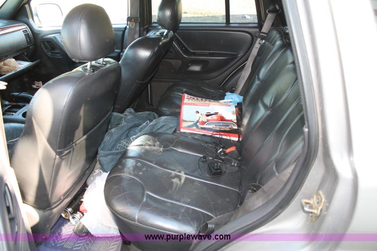 image for item A2049 1999 Jeep Grand Cherokee Laredo SUV