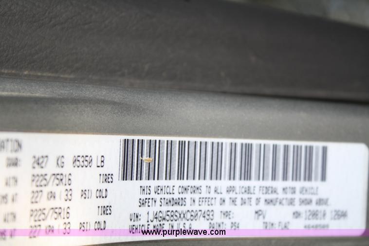 image for item A2049 1999 Jeep Grand Cherokee Laredo SUV