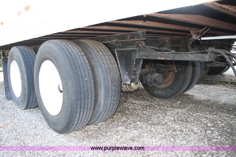 image for item A2051 1999 Great Dane 53' van trailer