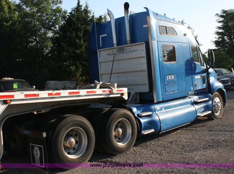 image for item A2056 1998 Kenworth T2000 semi truck