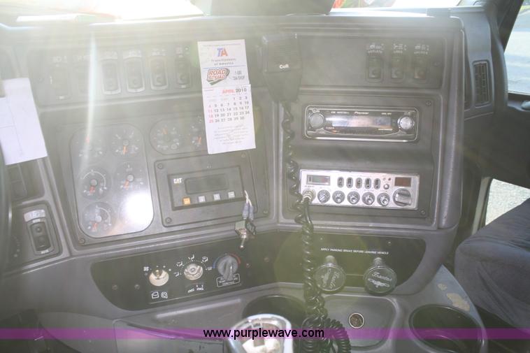 image for item A2056 1998 Kenworth T2000 semi truck