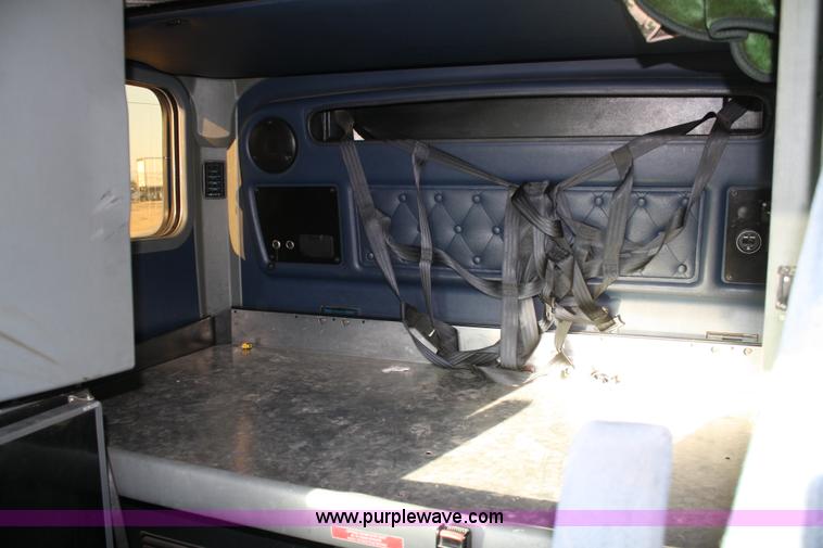 image for item A2056 1998 Kenworth T2000 semi truck