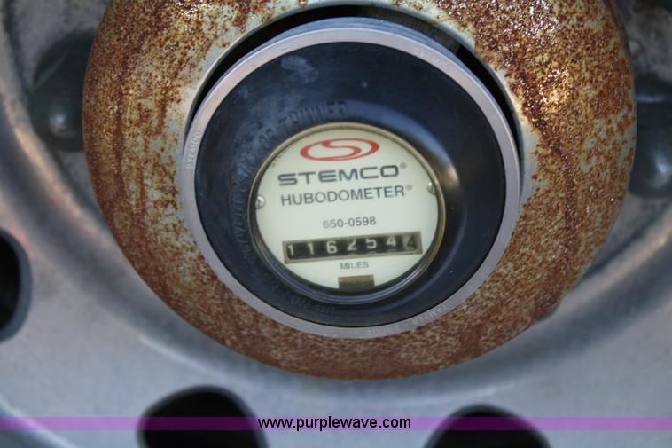 image for item A2056 1998 Kenworth T2000 semi truck