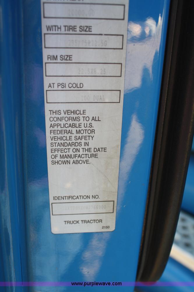 image for item A2056 1998 Kenworth T2000 semi truck