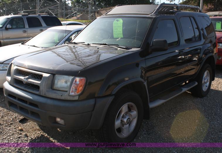 image for item A2073 2001 Nissan Xterra SE SUV