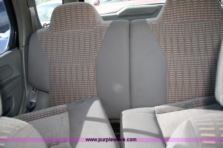 image for item A2073 2001 Nissan Xterra SE SUV