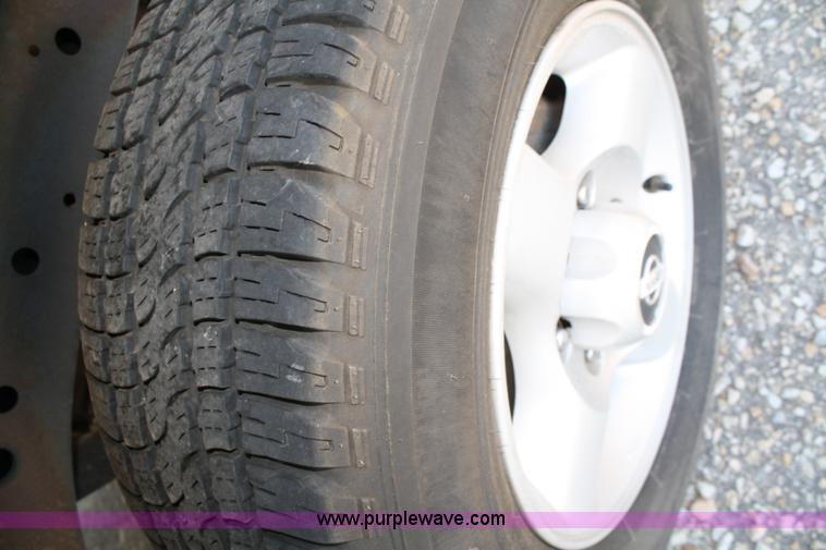 image for item A2073 2001 Nissan Xterra SE SUV