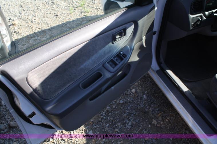 image for item A2074 2001 Nissan Altima GXE