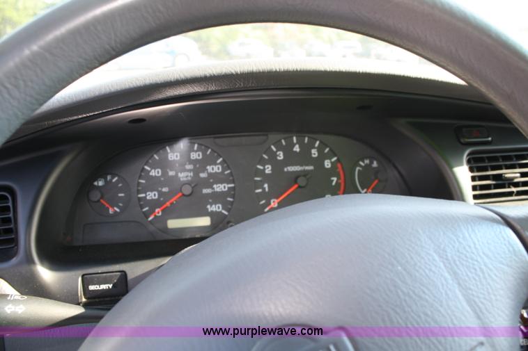 image for item A2074 2001 Nissan Altima GXE