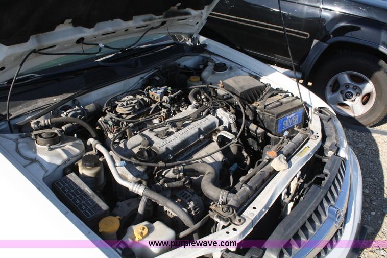 image for item A2074 2001 Nissan Altima GXE