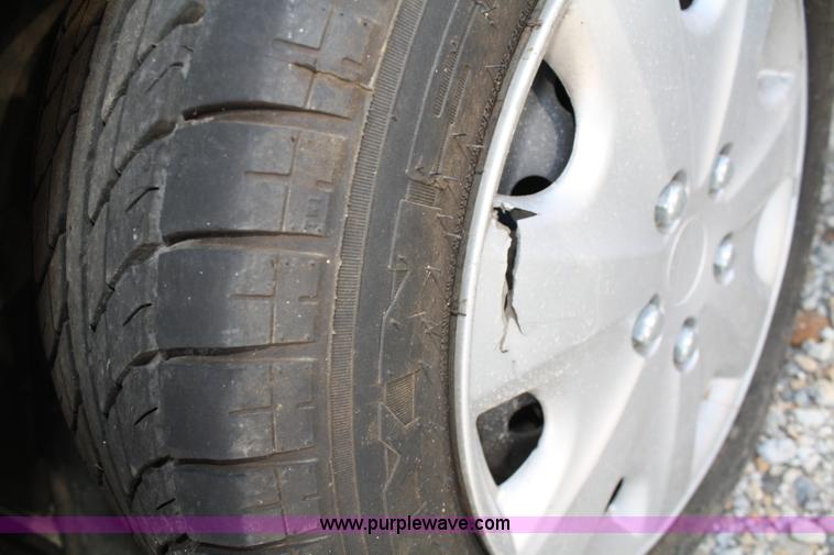 image for item A2074 2001 Nissan Altima GXE