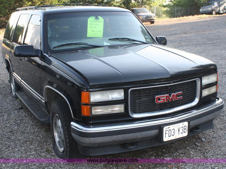 image for item A2075 1999 GMC Yukon 1500 SLT SUV
