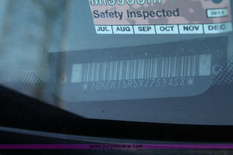 image for item A2075 1999 GMC Yukon 1500 SLT SUV
