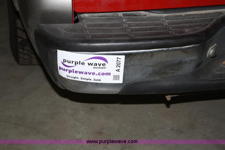 image for item A2077 2000 GMC Yukon XL 1500 SLE SUV