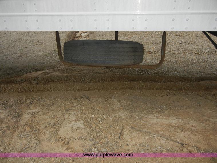 image for item A3073 2000 Great Dane 53' van trailer