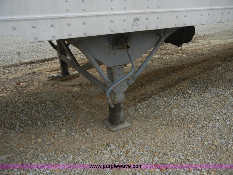 image for item A3073 2000 Great Dane 53' van trailer