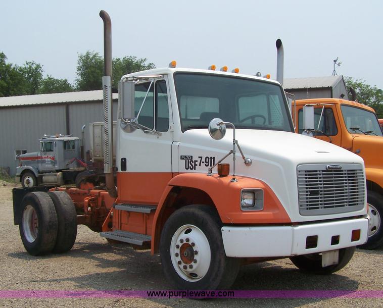 image for item 7350 1996 Freightliner FL70 semi truck