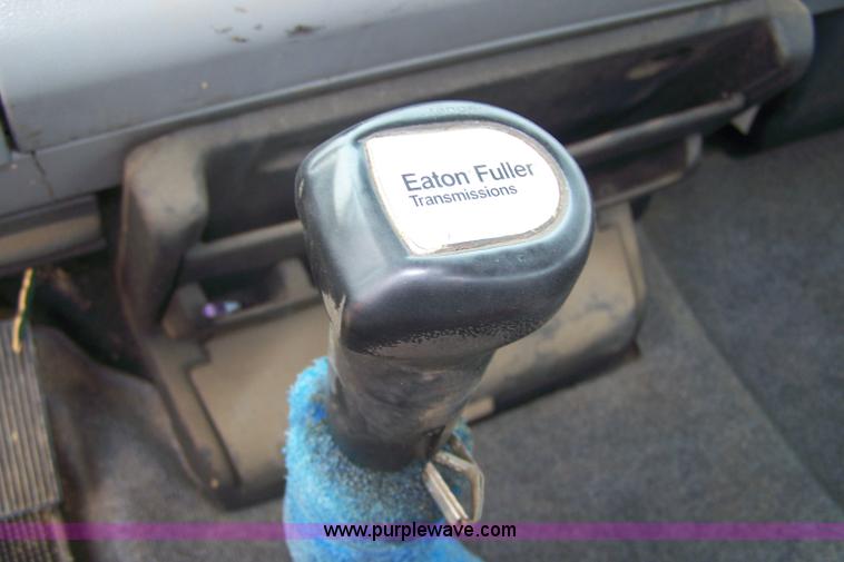 image for item 7350 1996 Freightliner FL70 semi truck