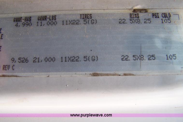 image for item 7350 1996 Freightliner FL70 semi truck