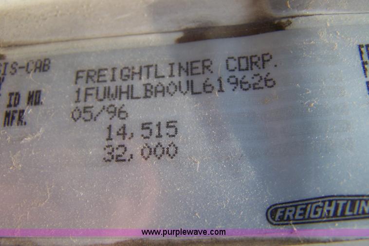 image for item 7350 1996 Freightliner FL70 semi truck