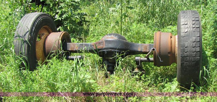 image for item 8278 1994 Volvo WIA semi truck cab and chassis