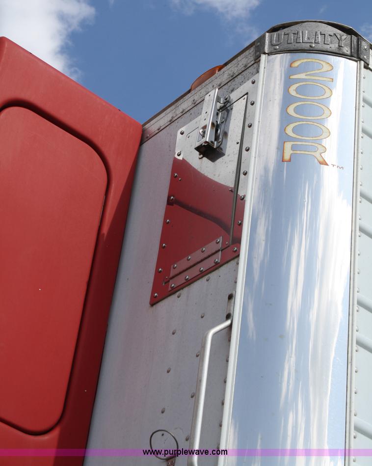 image for item A2011 1998 Utility Trailers 53' reefer trailer