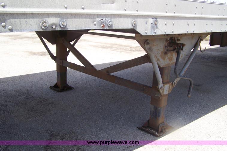 image for item A4587 1999 Great Dane box trailer