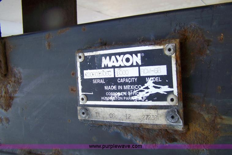 image for item A4587 1999 Great Dane box trailer