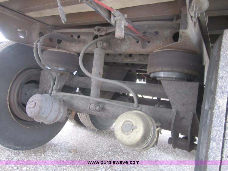 image for item A4794 1999 Wabash 53' reefer trailer