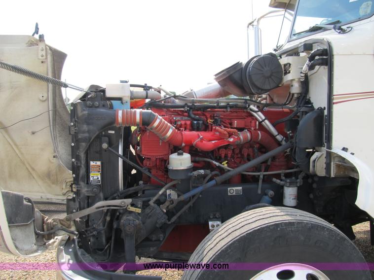 image for item A5474 2009 Peterbilt 386 semi truck