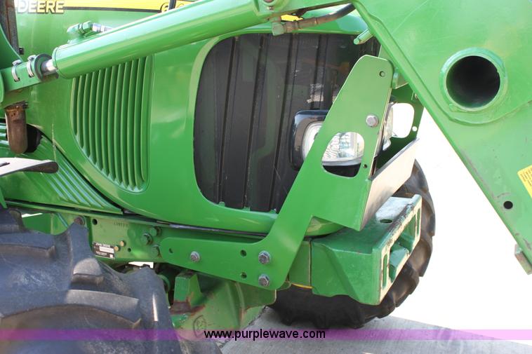 image for item A2009 2005 John Deere 6420 MFWD tractor with loader