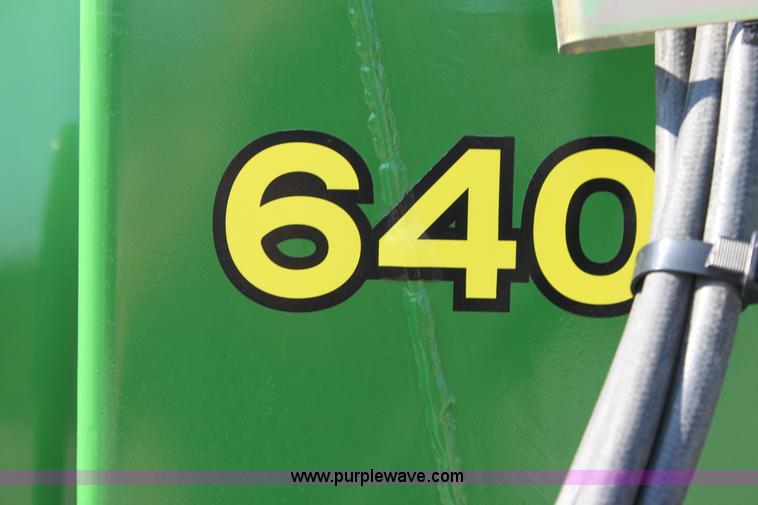 image for item A2009 2005 John Deere 6420 MFWD tractor with loader