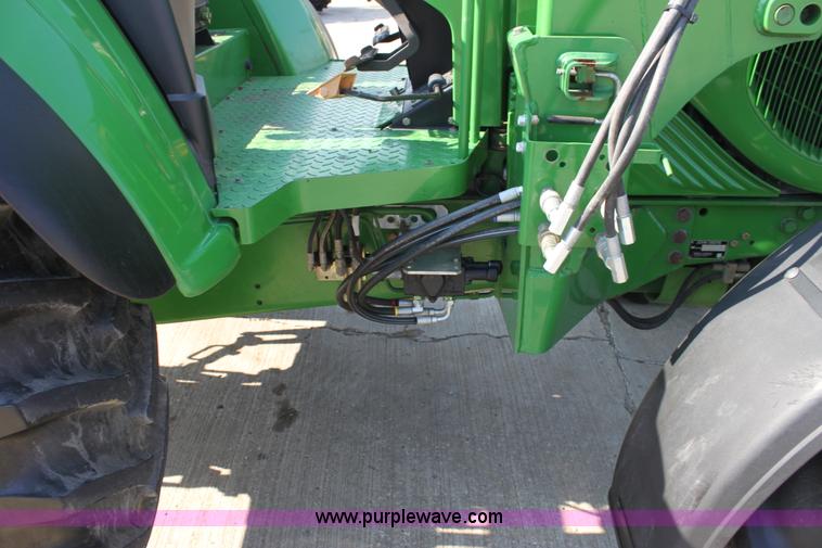 image for item A2009 2005 John Deere 6420 MFWD tractor with loader
