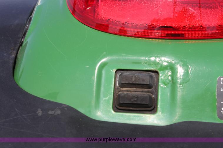 image for item A2009 2005 John Deere 6420 MFWD tractor with loader