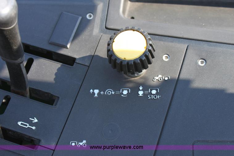 image for item A2009 2005 John Deere 6420 MFWD tractor with loader