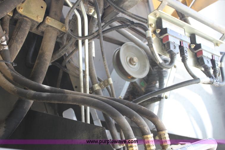 image for item A2010 2006 Lexion 585R RWA combine