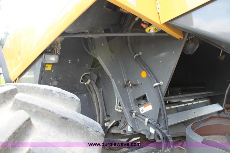image for item A2010 2006 Lexion 585R RWA combine
