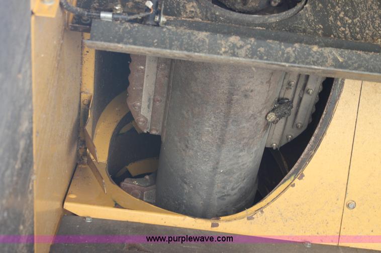 image for item A2010 2006 Lexion 585R RWA combine