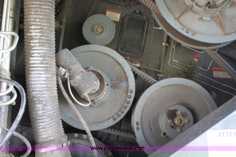 image for item A2010 2006 Lexion 585R RWA combine