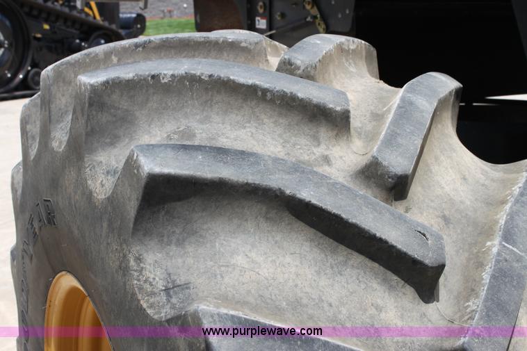 image for item A2010 2006 Lexion 585R RWA combine