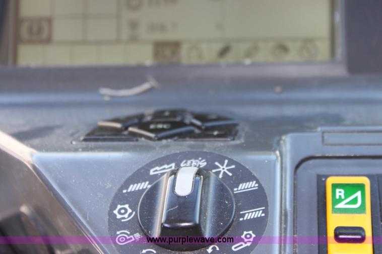 image for item A2012 2006 Lexion 585R RWA combine