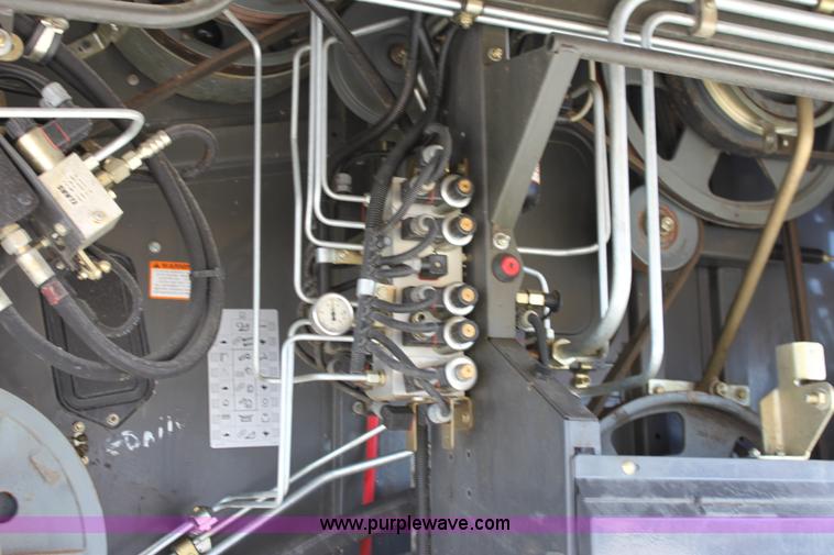 image for item A2012 2006 Lexion 585R RWA combine