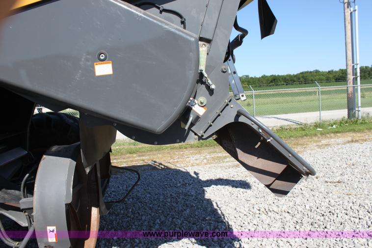 image for item A2012 2006 Lexion 585R RWA combine