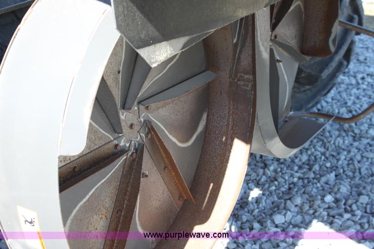 image for item A2012 2006 Lexion 585R RWA combine